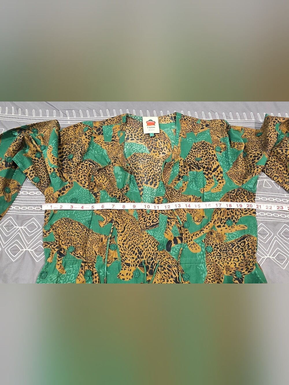 Farm Rio Artsy Leopard Green Long Sleeve Mini Dress Size Medium - Picture 4 of 9